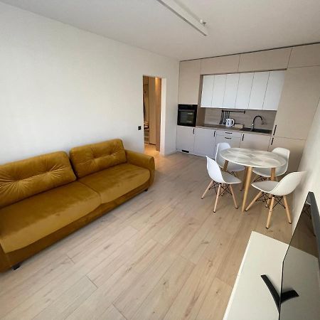 Mb Livinga Apartamentai Taikos G Mažeikiai エクステリア 写真