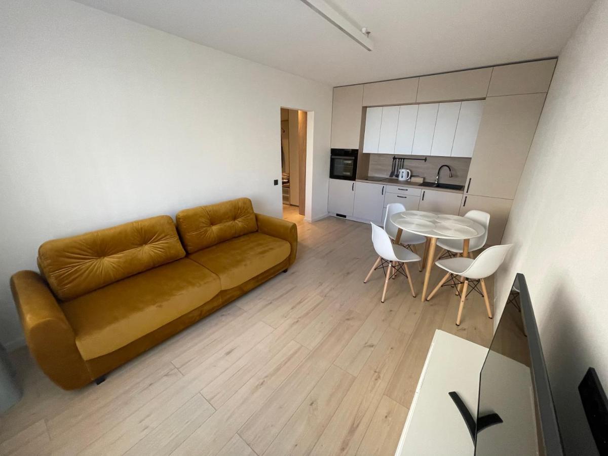 Mb Livinga Apartamentai Taikos G Mažeikiai エクステリア 写真